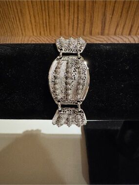 Vintage Van Lou Sterling Silver Filigree Panel Bracelet